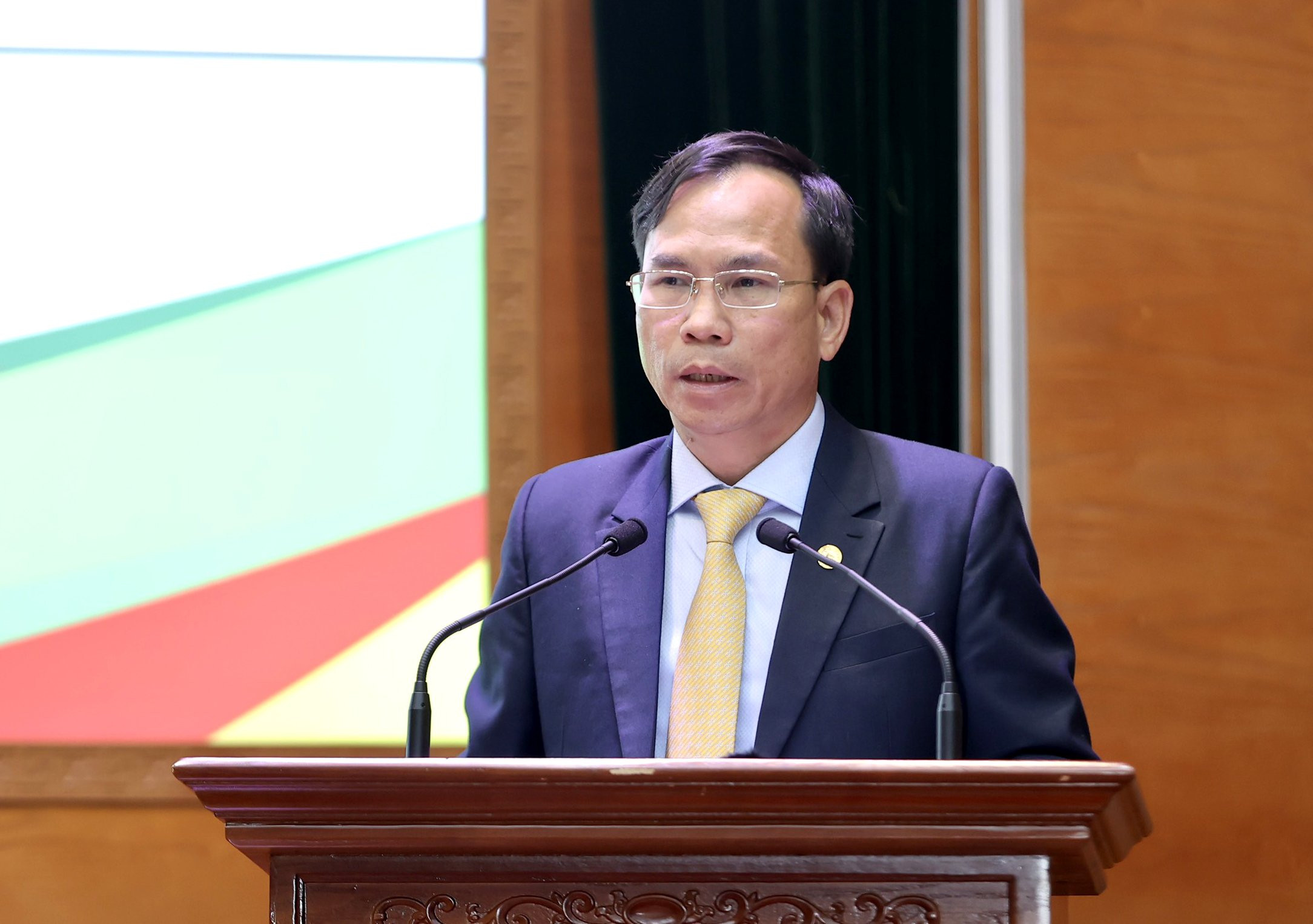 Giám đốc Sở VHTTDL Quảng Nam Nguyễn Thanh Hồng phát biểu tại Họp báo